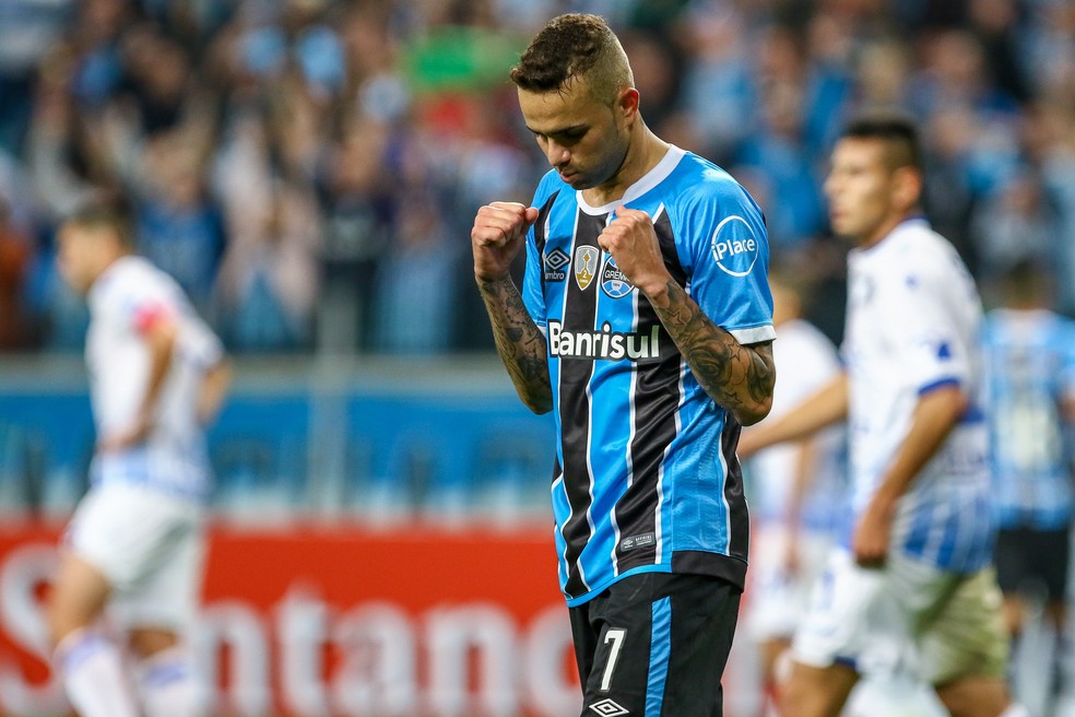Luan tem primeira chance nas eliminat&oacute;rias (Foto: Lucas Uebel/Gr&ecirc;mio)