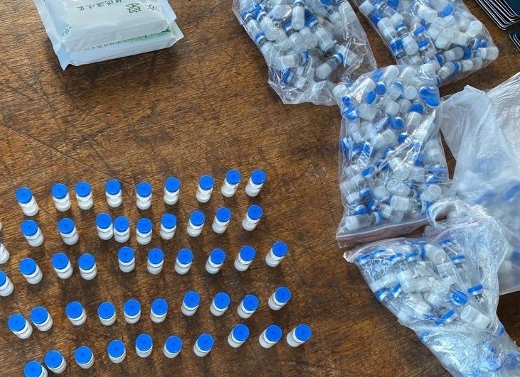 Mulher é presa após Receita Federal encontrar R$ 150 mil em botox escondidos em carro, no Paraná