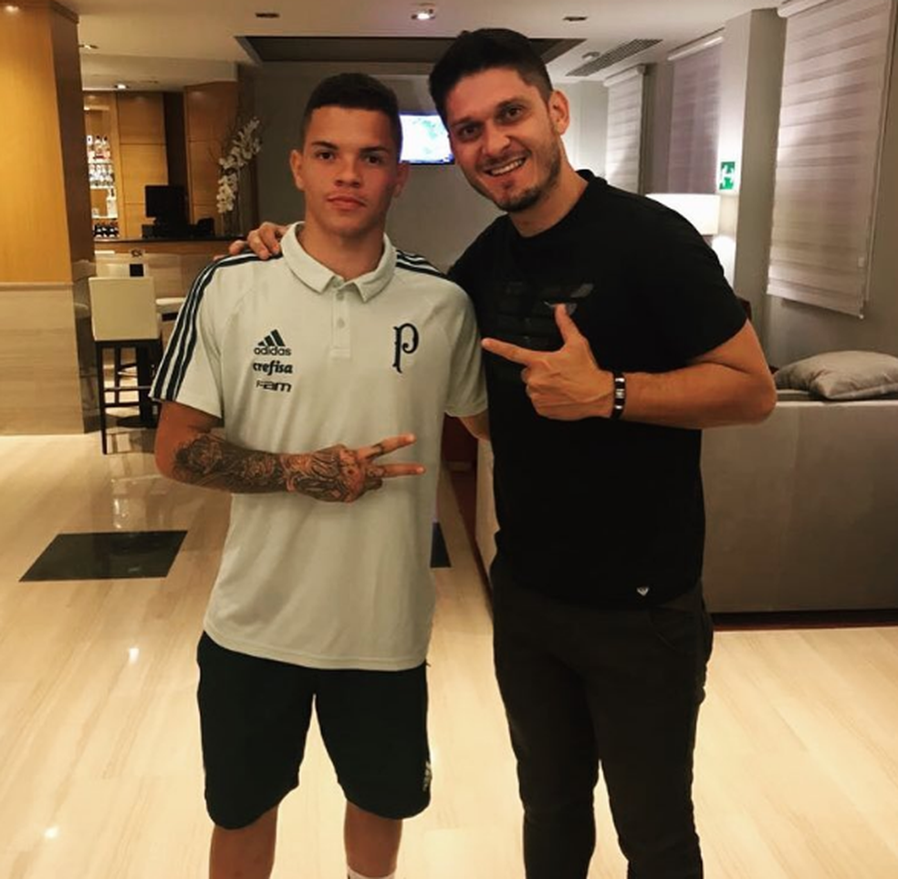 Depois De Vinicius Jr E Rodrigo Farofa Real Madrid Anuncia Contratacao De Mais Um Sub 17 Alan Do Palmeiras Lol Esporte