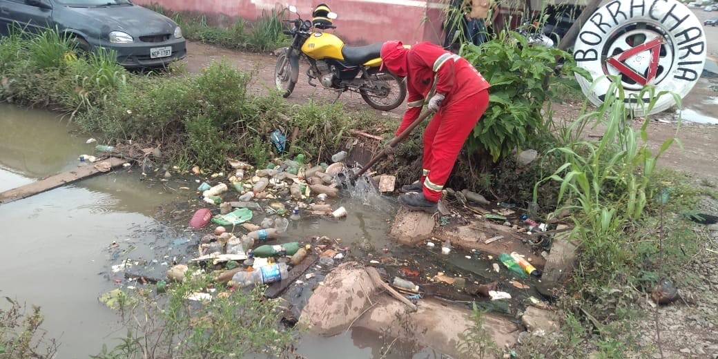 Após alagamentos em Macapá, cerca de 230 toneladas de lixo são retiradas de canais