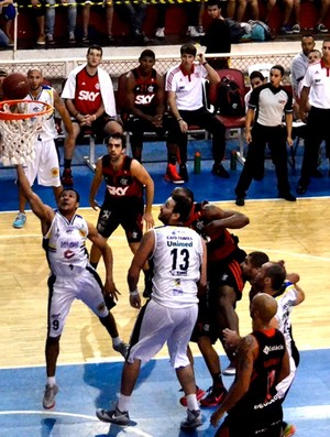 Flamengo e São José lideram número de partidas no NBB; clássico tem história!