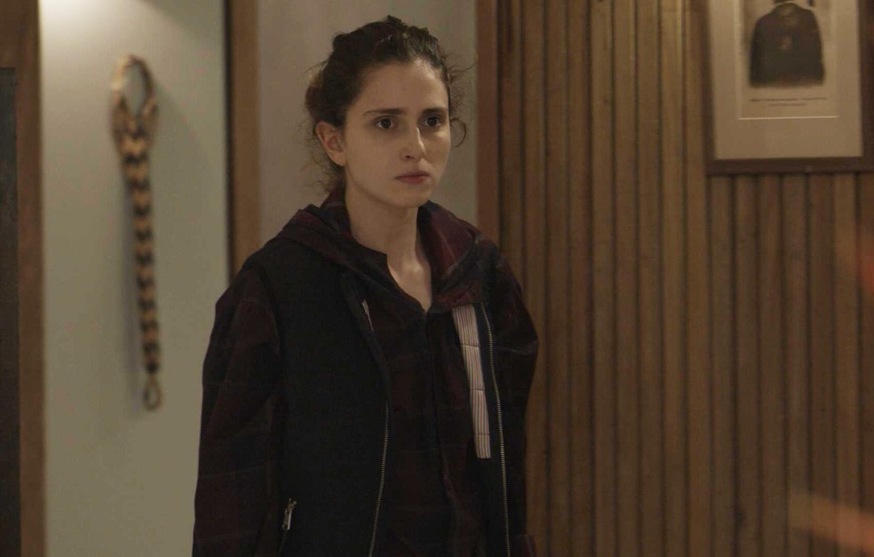 Ivana recebe o incentivo de seu amigo Nonato (Foto: TV Globo)