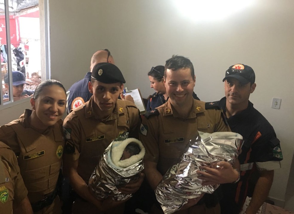 Policiais receberam liga&ccedil;&atilde;o que dizia onde as meninas estavam (Foto: Divulga&ccedil;&atilde;o/PM)