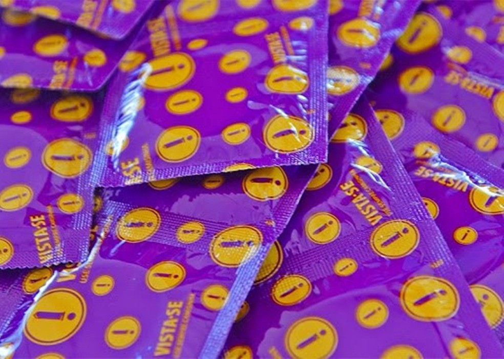 Pelo menos 1,5 milhão de camisinhas são distribuídas pela Secretaria de Saúde no Carnaval da PB — Foto: SES-PB/Divulgação