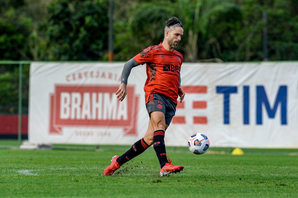 Diego Flamengo &mdash; Foto: Marcelo Cortes / Flamengo