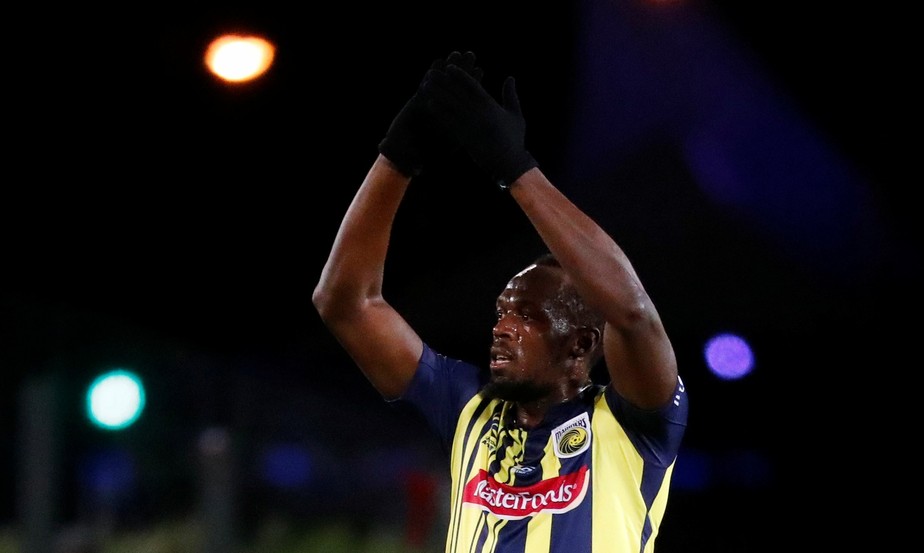 LÃ¡ vem o Raio! Usain Bolt faz sua estreia como jogador de futebol na AustrÃ¡lia