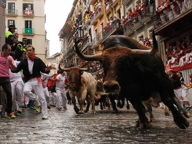 Espanha: corrida de touros nas ruas de Valência deixa três mortos