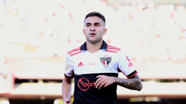 Rodrigo Nestor após marcar o gol do São Paulo contra o Bragantino