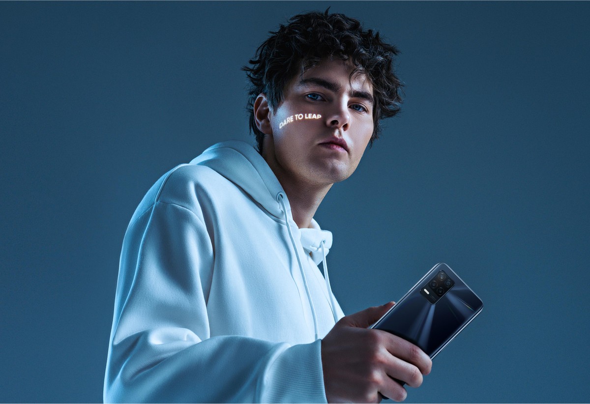 Realme anuncia celular 5G, relógio e fones de ouvido no Brasil; veja preços