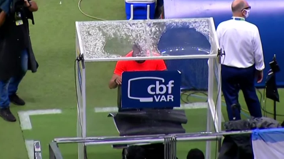 VAR teve papel decisivo em final da Copa do Nordeste entre Fortaleza e Sport  Foto: Reproduo