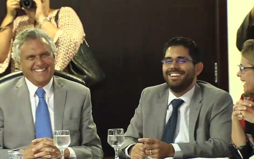 Governador Ronaldo Caiado durante reunião com secretariado em Goiás — Foto: Reprodução/TV Anhanguera