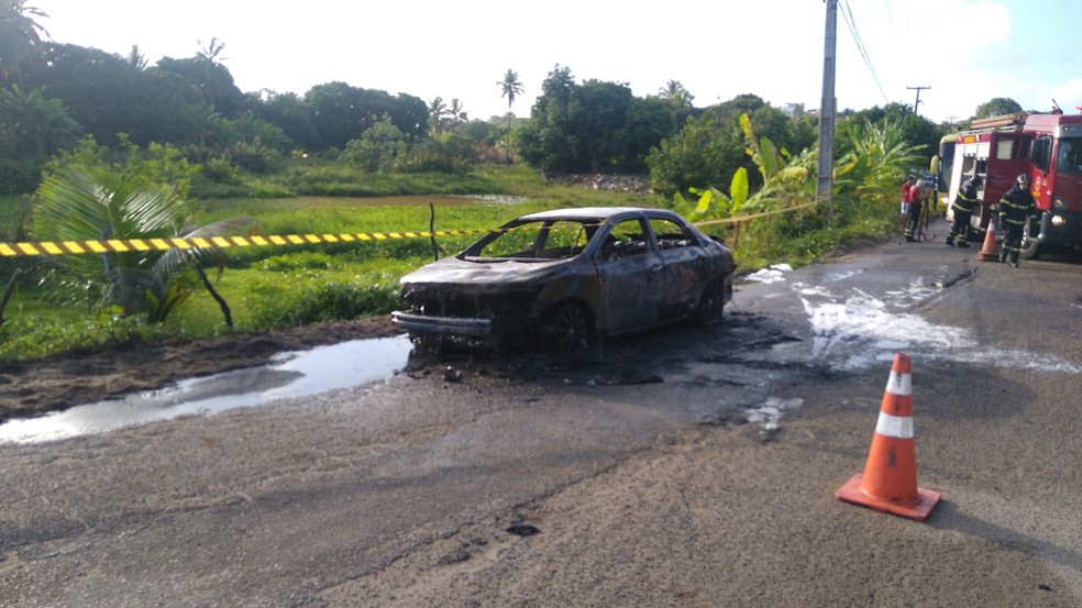 Incêndio foi controlado pelos Corpo de Bombeiros — Foto: Cedida