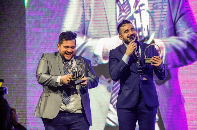 Fundadores da Ecoville lançam livro...