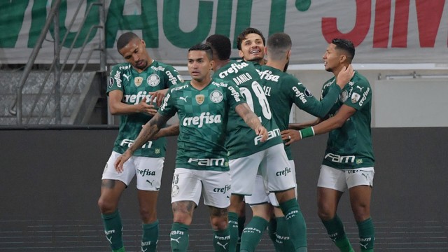 Gol de Raphael Veiga abriu caminho para classificação do Palmeiras