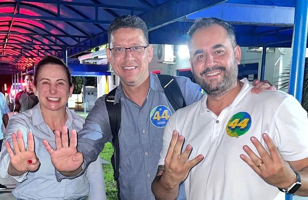 Luiz Paulo (&agrave; direita) ao lado do governador Marcos Rocha e da esposa Jaqueline Cassol &mdash; Foto: Instagram/Reprodu&ccedil;&atilde;o