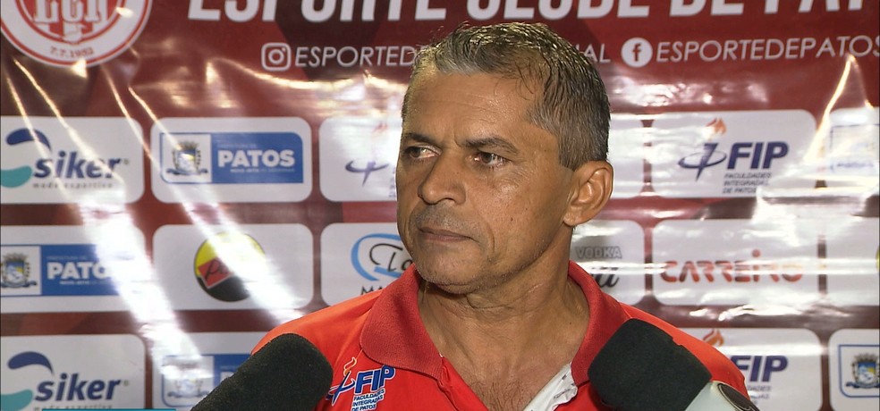 Marcos Nascimento comandou o Esporte de Patos na Segunda Divisão do Campeonato Paraibano de 2018 — Foto: Reprodução / TV Paraíba