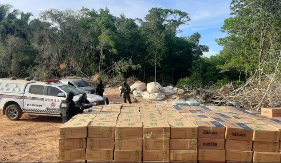 Polícia Militar apreende carga de cigarros ilegais avaliada em R$ 2,5 milhões — Foto: Divulgação/SSP-MA