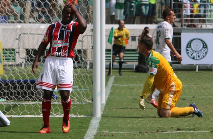 Zé Roberto, meia-atacante do Botafogo-SP (Foto: Rogério Moroti/Ag. Botafogo)