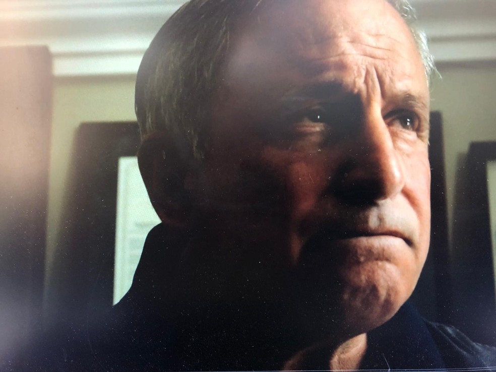 Ray Ciancaglini por vezes esquece o que está falando e tenta retomar o raciocínio — Foto: Camilo Pinheiro Machado