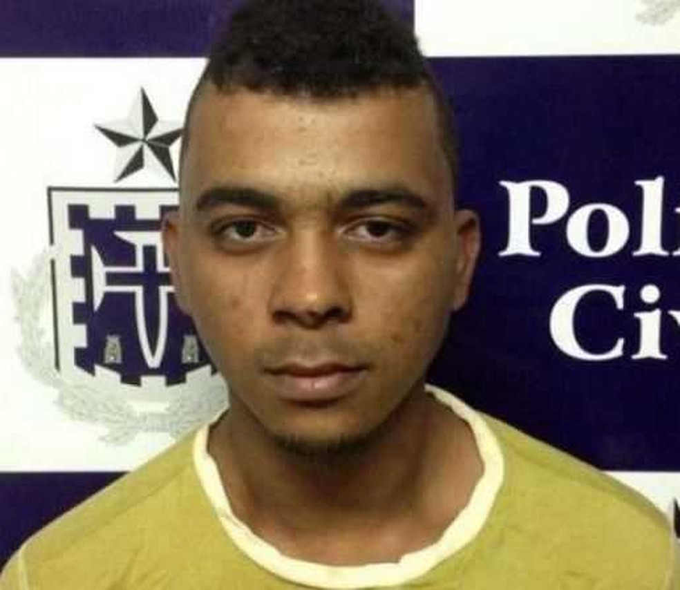 Maicon Campos Oliveira é suspeito de envolvimento na chacina que deixou cinco mortos na cidade de Maiquinique (Foto: Divulgação/Polícia Civil)