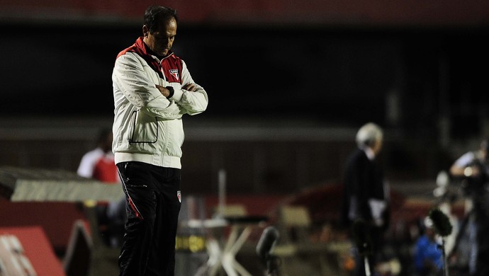 Domingo, SporTV Repórter mostra a solitária rotina dos técnicos de futebol