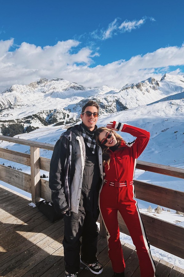 Giovanna Lancellotti comemora aniversário de namoro com Gabriel David nos alpes franceses (Foto: Instagram/Reprodução)