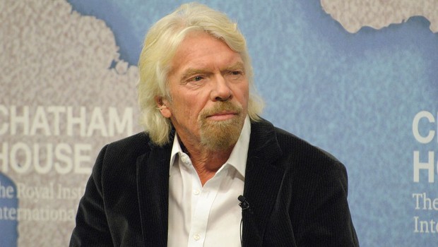 Richard Branson (Foto: Chatham House, CC BY 2.0 <https://creativecommons.org/licenses/by/2.0>, via Wikimedia Commons)