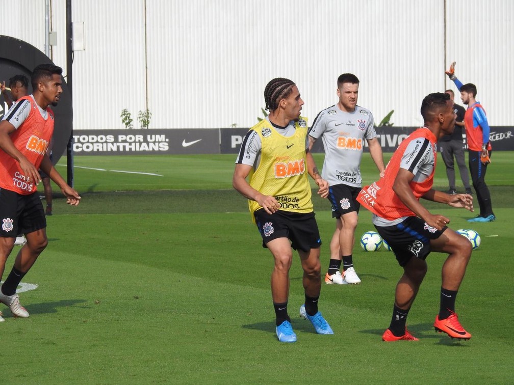 Corinthians tem reforços para enfrentar o Botafogo