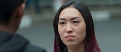 Cansada, Tina põe um fim no namoro com Anderson