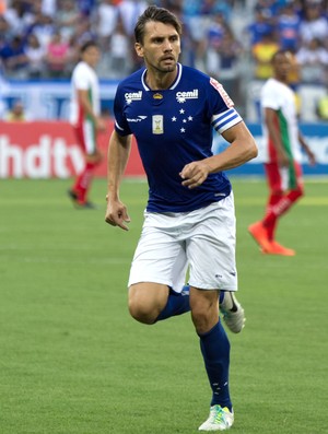 Cruzeiro tem dois candidatos a fim de encerrar jejum em gols de falta do time