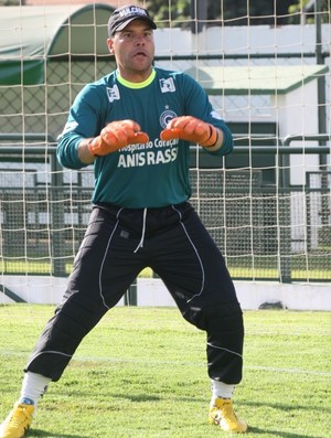 Harlei, goleiro do Goiás (Foto: Rosiron Rodrigues/Goiás E.C.)