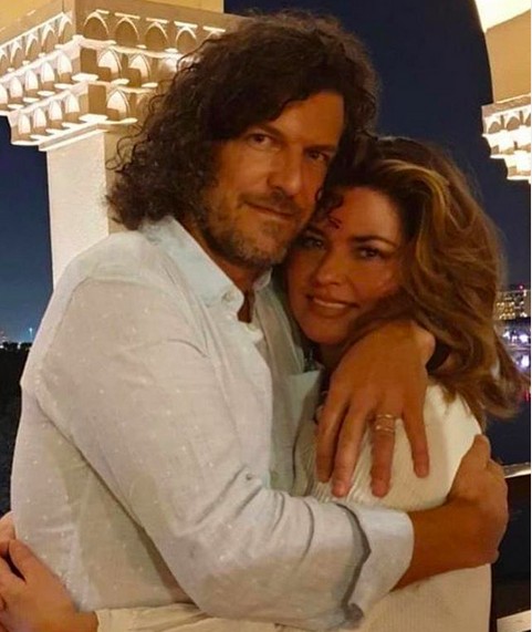 A cantora Shania Twain com o marido, o empresário suíço Frédéric Thiébaud (Foto: Instagram)