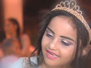 Menina de 12 anos ganha festa de aniversário e dia de princesa de