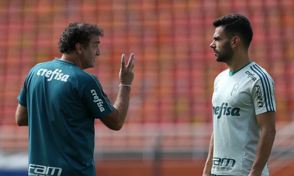 Cuca e Bruno Henrique, atual capitão do Palmeiras, trabalharam juntos em 2017 — Foto: Ag. Palmeiras/Divulgação
