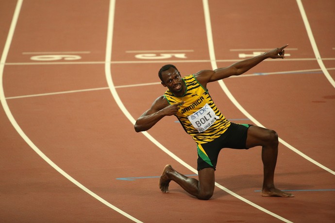 Usain Bolt após final dos 200m, no Mundial de Atletismo  em Pequim (Foto: Getty Images)