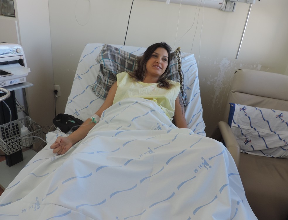 Naiara foi submetida a cirurgia inÃ©dita em Rio Preto â Foto: Carolina Paschoalon/G1 