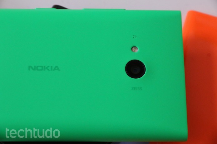 Lumia 730 vem com c?mera para selfies (Foto: Fabricio Vitorino/TechTudo)