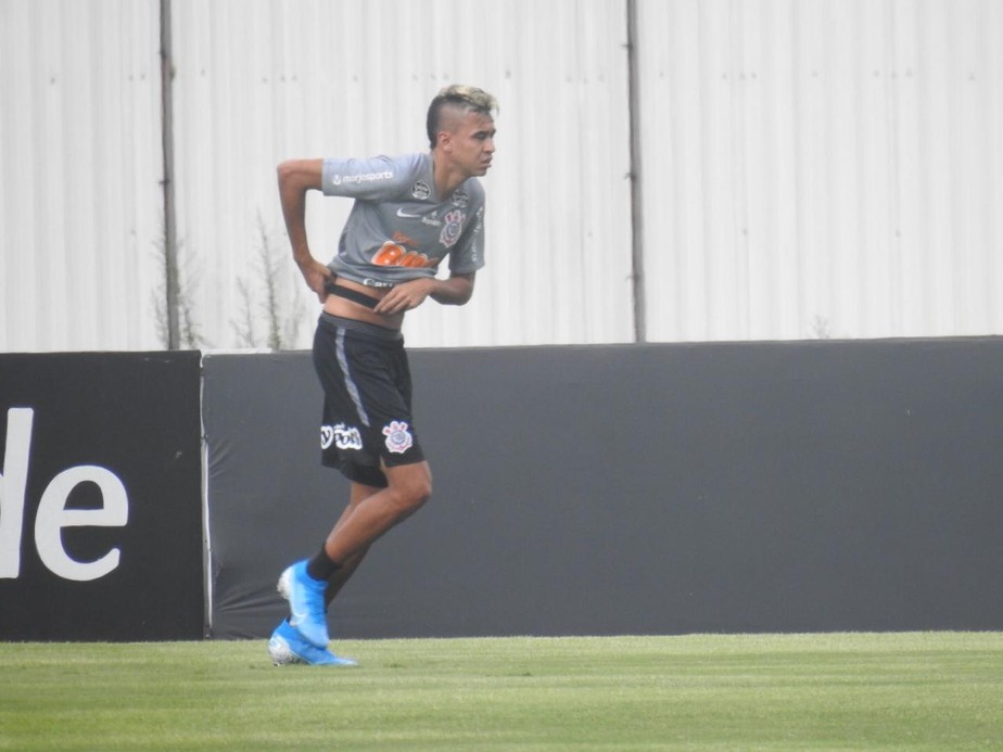 Rincón mostra caminho para Cantillo triunfar no Corinthians: 