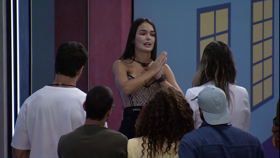 BBB 23: Larissa pede desculpas para brothers — Foto: Globo