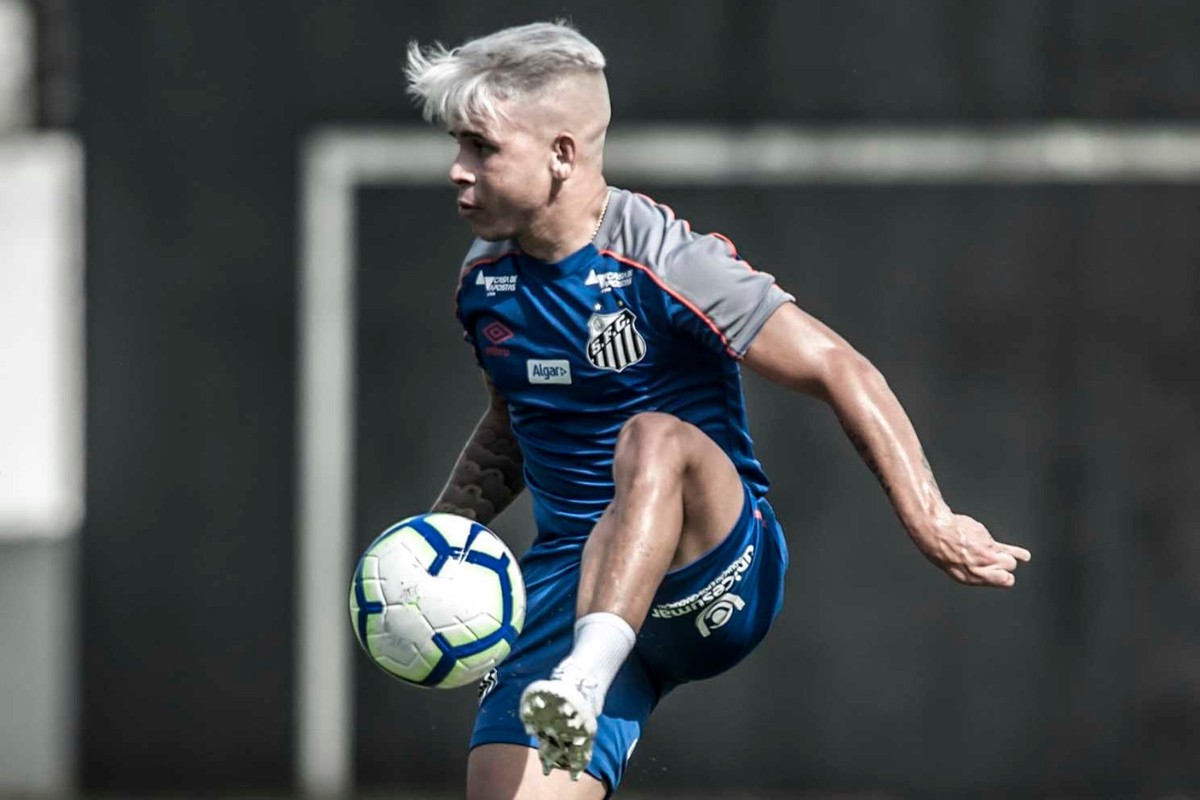 Santos x Inter Sampaoli comanda treino com portões fechados; Soteldo