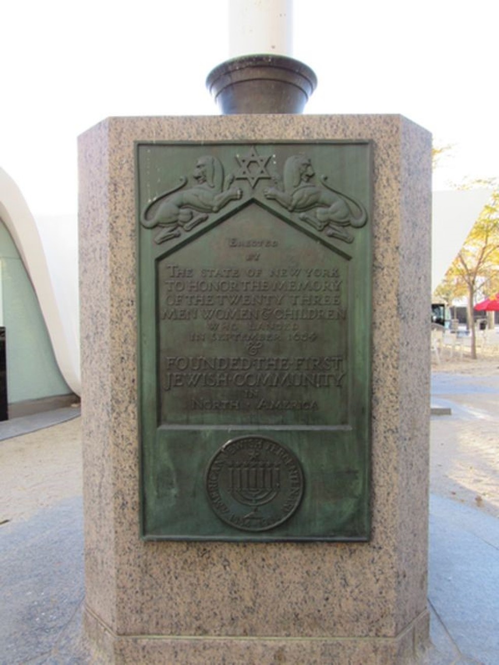 Monumento homenageia primeiros judeus a chegarem a Nova Amsterdã — Foto: Daniela Levy/BBC