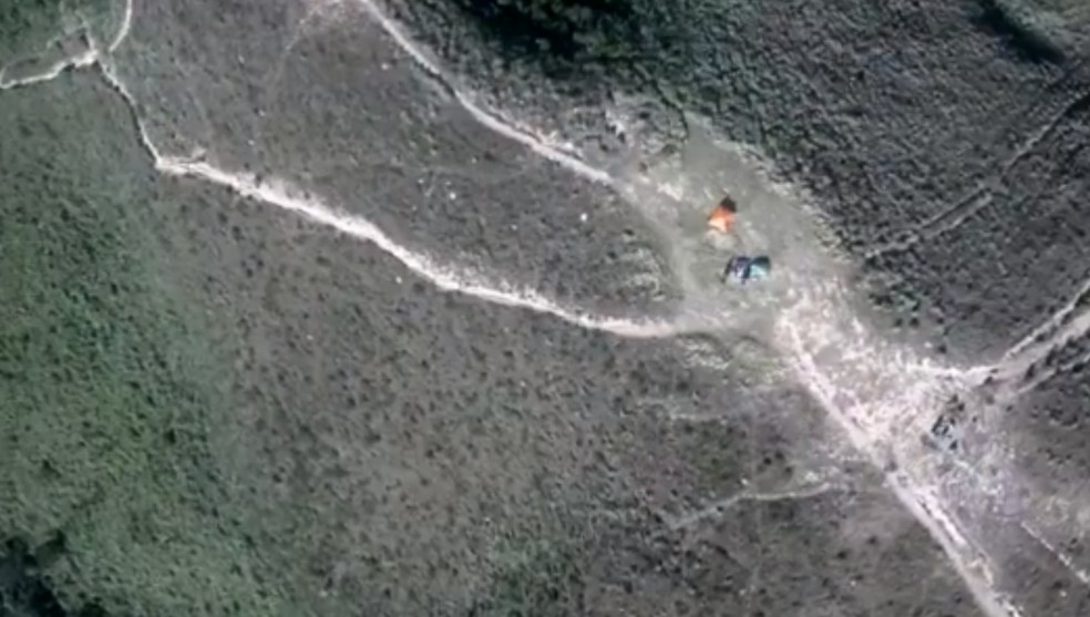 Pequenas fogueiras que s&atilde;o feitas nos campings acabam provocando grandes inc&ecirc;ndios na &aacute;rea &mdash; Foto: Reprodu&ccedil;&atilde;o / TV TEM