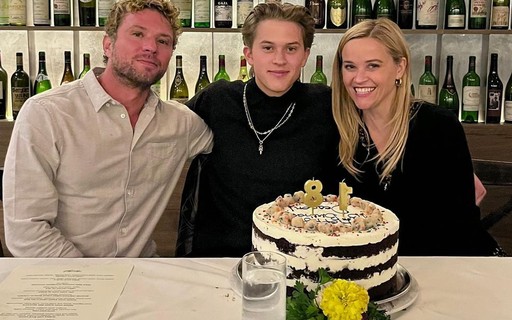 Filho de Reese Witherspoon e Ryan Phillippe estreia como ator em série
