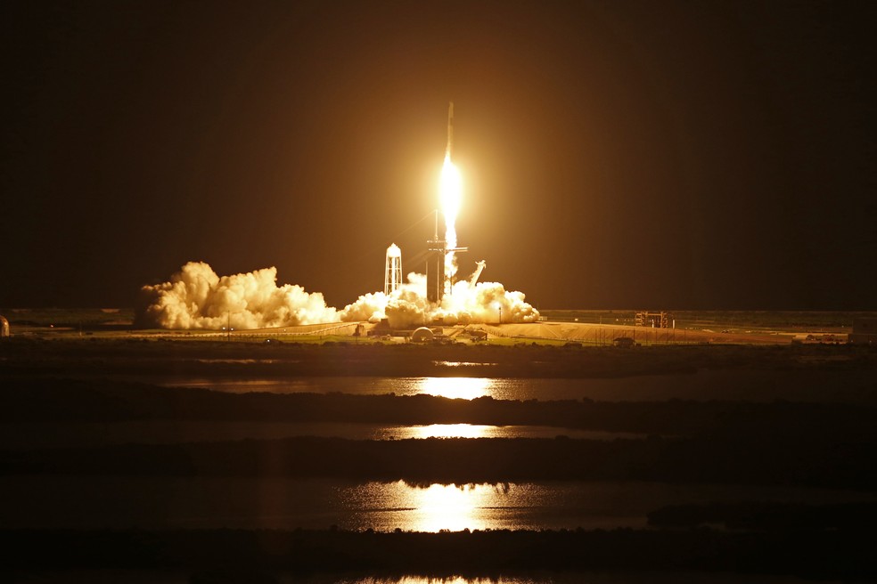 Decolagem da missão da SpaceX com civis — Foto: Joe Skipper/Reuters