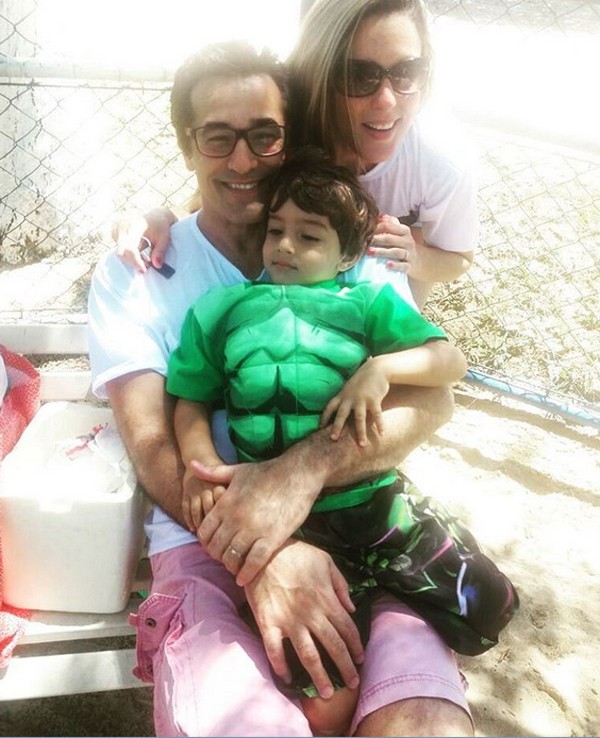 Luciano Szafir, o filho David e Luhanna Melloni (Foto: Reprodução / Instagram)