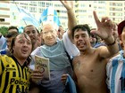 'Invasão' argentina causa tumulto na Praia de Copacabana