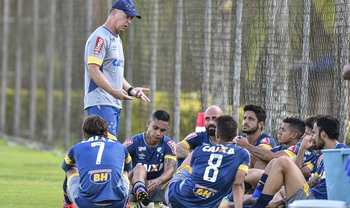 No confronto entre Cruzeiro e Internacional, pode  ajudar a rebaixar time Gaúcho