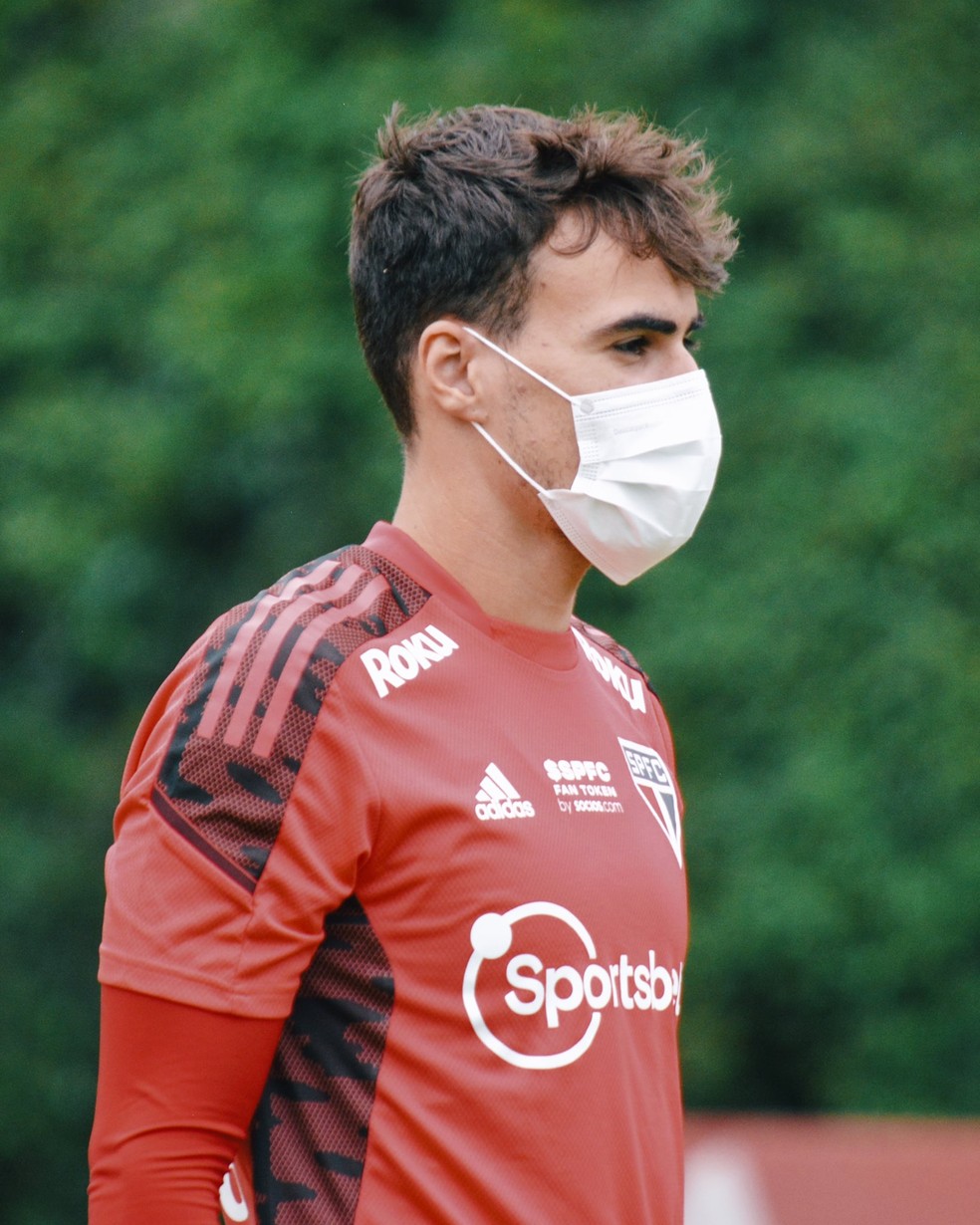 Recuperado de Covid-19, Igor Gomes voltou a trabalhar no São Paulo — Foto: Fellipe Lucena / saopaulofc