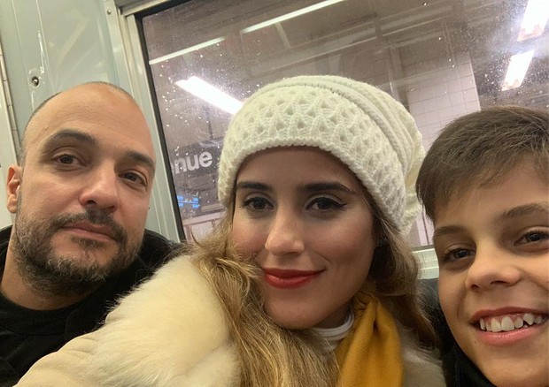 Camila Camargo e família (Foto: Reprodução/Instagram)