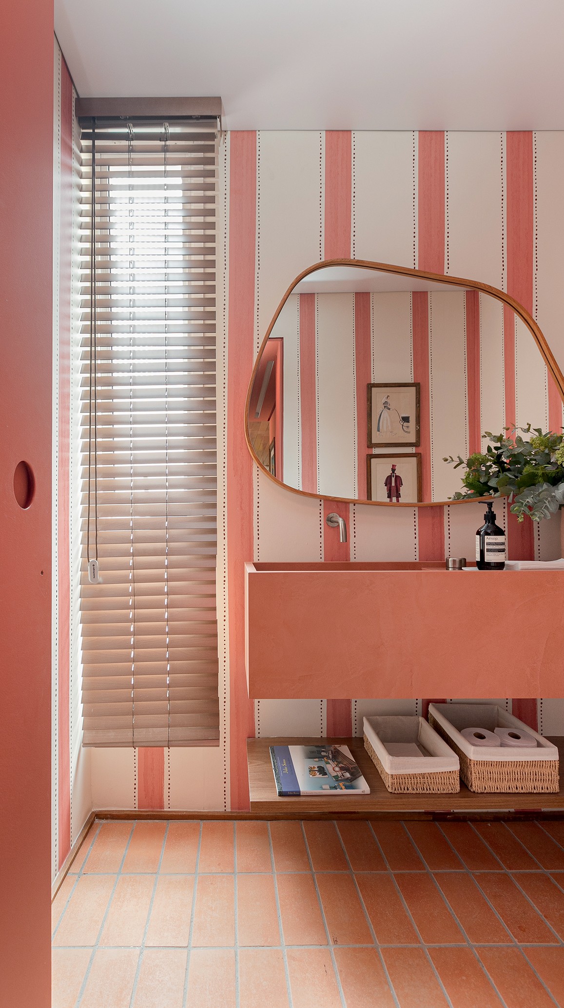 Papel de parede: ideias para decorar diferentes ambientes, do hall ao ...